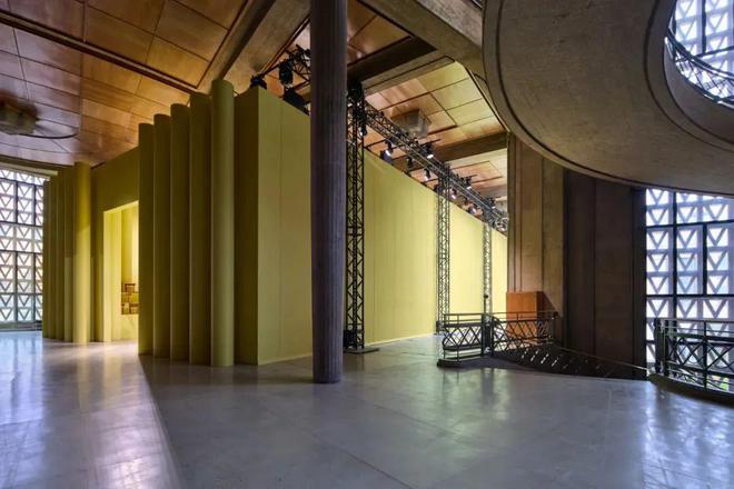 奇趣分分彩：明星设计师竟“打起来”了（巴黎纯享篇）