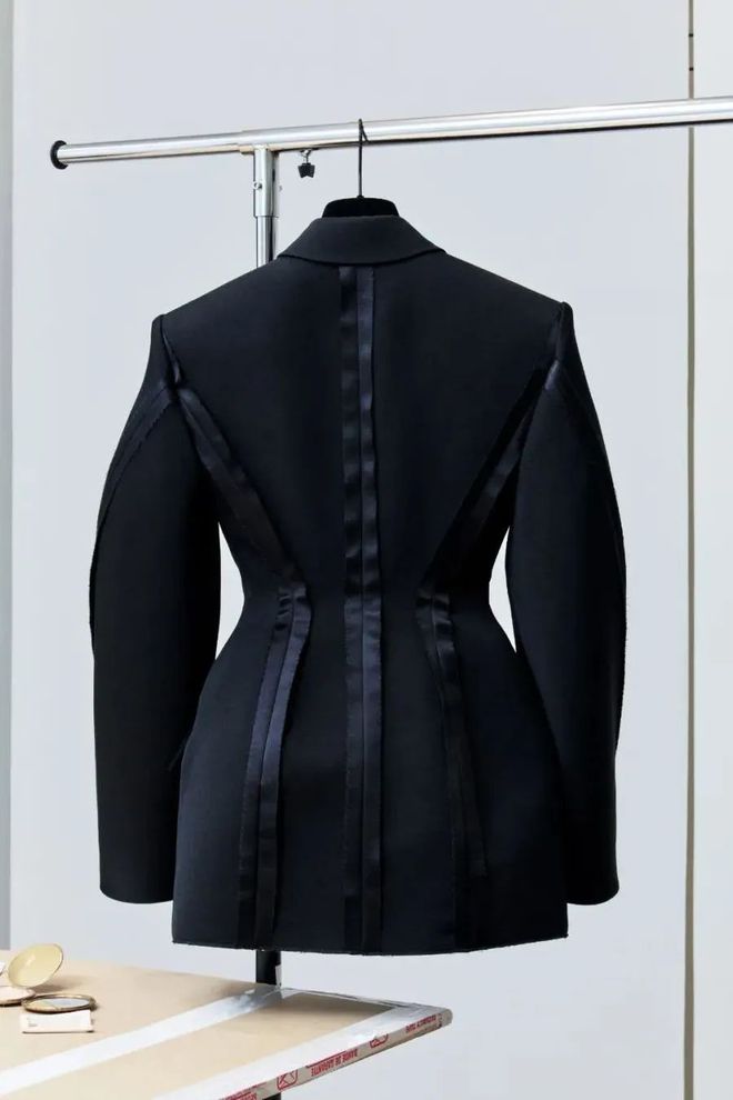 奇趣分分彩：明星设计师竟“打起来”了（巴黎纯享篇）