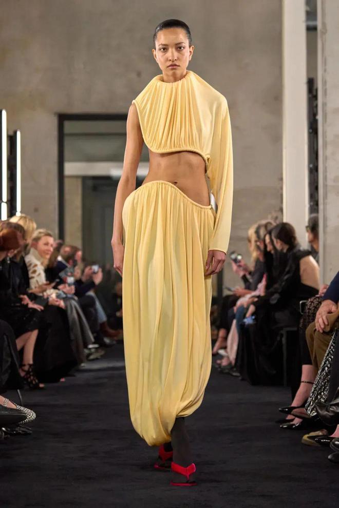 奇趣分分彩：明星设计师竟“打起来”了（巴黎纯享篇）