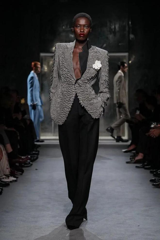 奇趣分分彩：明星设计师竟“打起来”了（巴黎纯享篇）