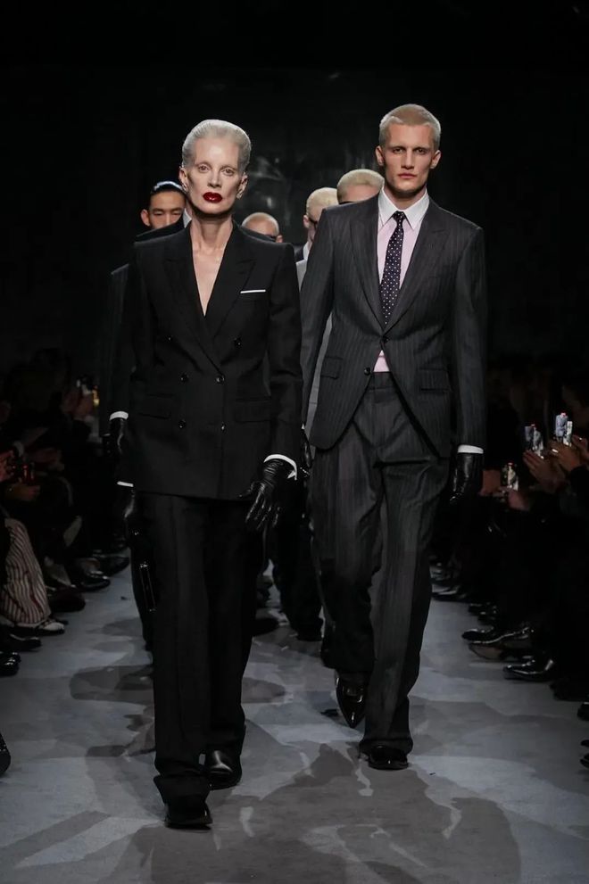 奇趣分分彩：明星设计师竟“打起来”了（巴黎纯享篇）