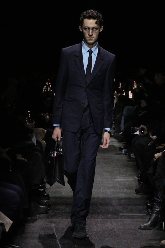 奇趣分分彩：明星设计师竟“打起来”了（巴黎纯享篇）