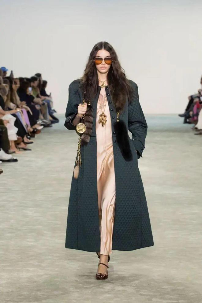 奇趣分分彩：明星设计师竟“打起来”了（巴黎纯享篇）