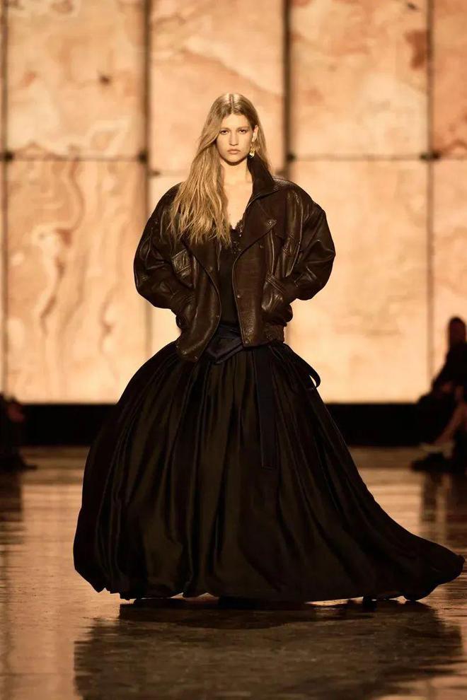 奇趣分分彩：明星设计师竟“打起来”了（巴黎纯享篇）