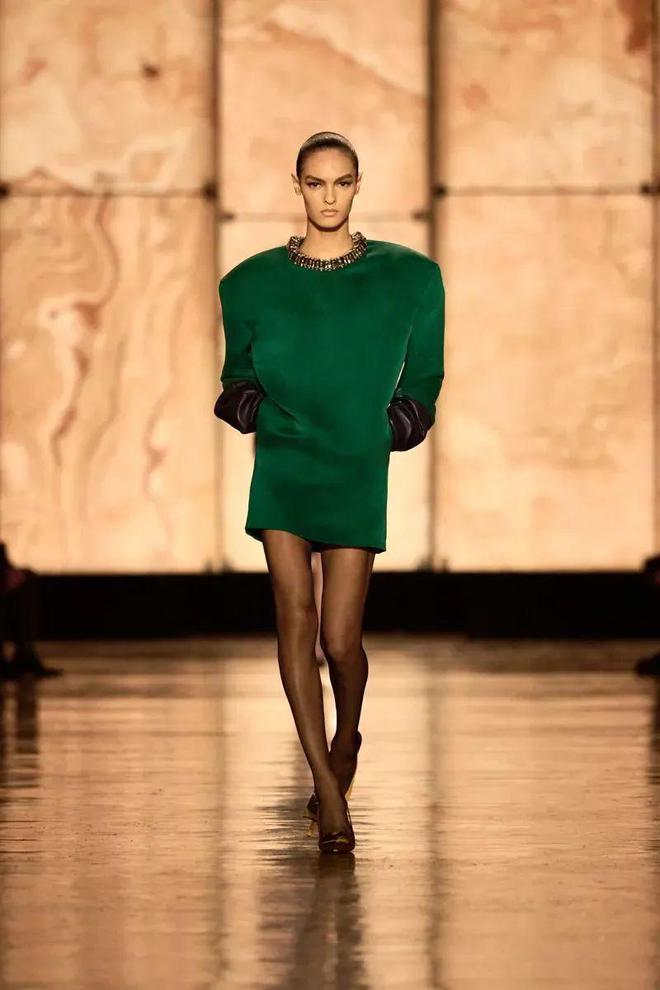 奇趣分分彩：明星设计师竟“打起来”了（巴黎纯享篇）