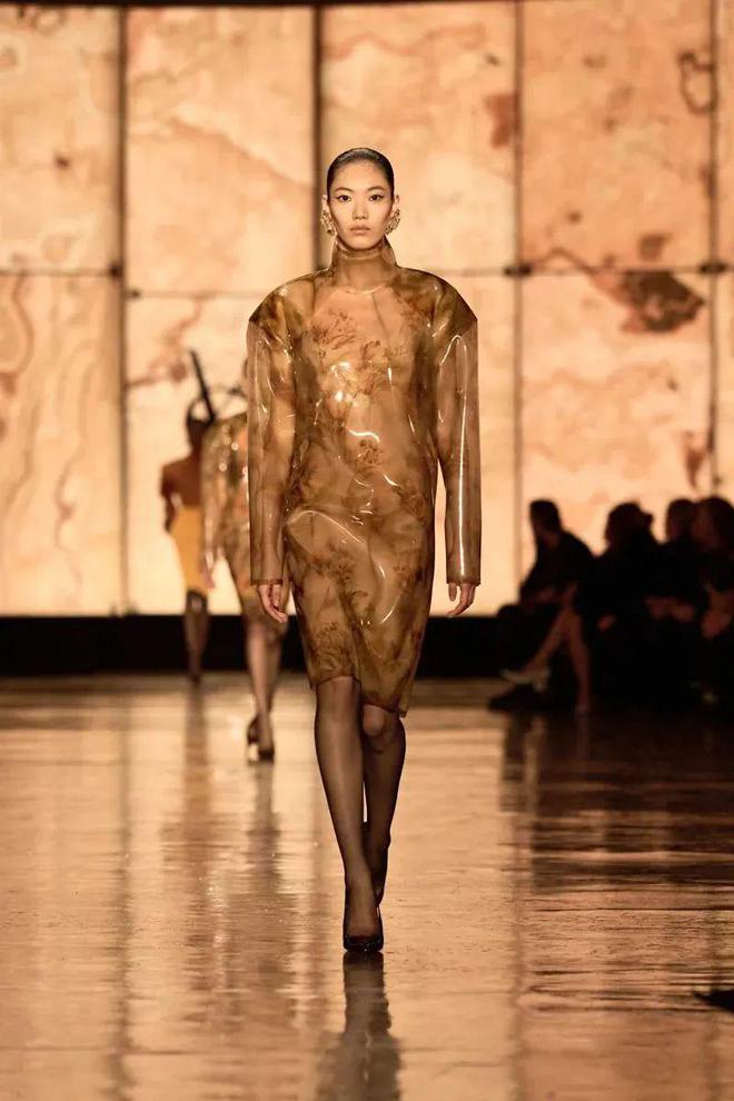 奇趣分分彩：明星设计师竟“打起来”了（巴黎纯享篇）