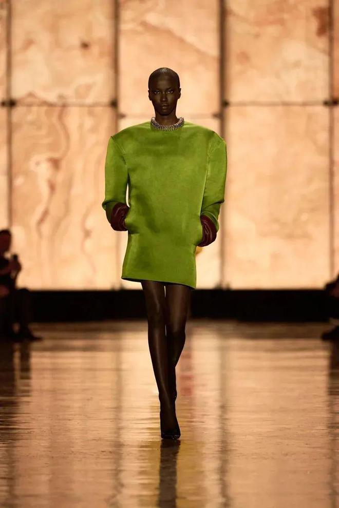 奇趣分分彩：明星设计师竟“打起来”了（巴黎纯享篇）