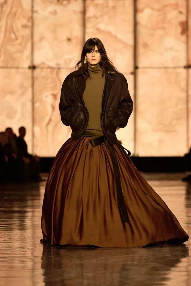 奇趣分分彩：明星设计师竟“打起来”了（巴黎纯享篇）